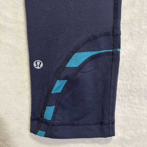 Lululemon Run Inspire Crop II Inkwell Quilt Winter Micro Macro Stripe Surge 6 - Picture 11 of 14